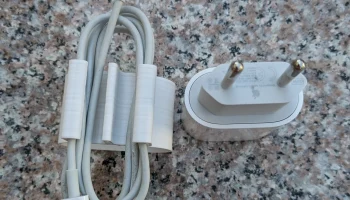Органайзер с зажимом для кабеля зарядного устройства iPhone  9
