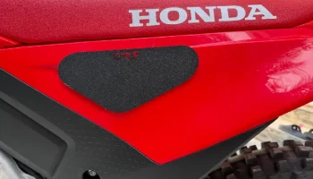 Honda CRF250R 2025 Крышка воздушного фильтра CRF450.........