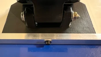 Стандартное крепление для солнечной панели........ 2