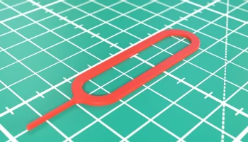 Инструмент для извлечения SIM-карты........