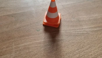Дорожный конус Verkehrsleitkegel Масштаб 1:16 BRUDER Штабели 1