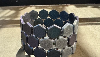 Обновленный браслет Flexy Hexagon (TPU/PLA)......... 9