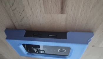 Крепление USB-переключателя 1