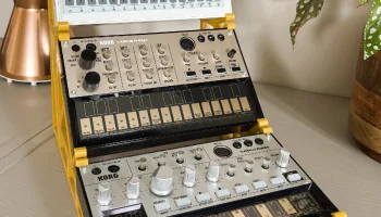 Подставка и стойка Korg Volca 2