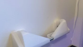 Настенное крепление для ноутбука...... 1