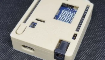 Чехол для Arduino Uno R4 (защелкивающийся)........ 1