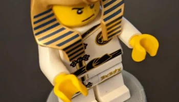 1-дюймовая игровая база, совместимая с фигурками LEGO...... 1