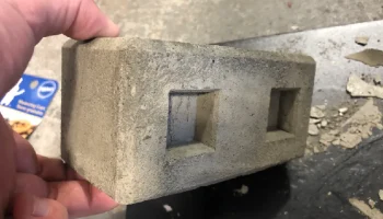 Форма для литья блоков с замком масштаба 1/10 1