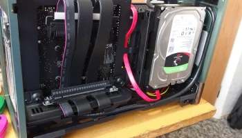 Держатель для жесткого диска Fractal Design Terra 3,5 дюй...