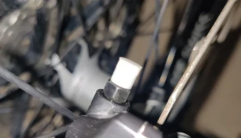 Крышка прокачного винта Shimano 4