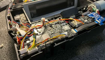Крепление мода Neato D7 ESP32 4