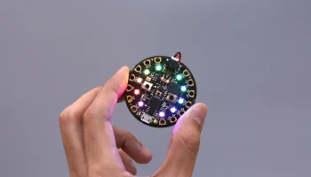 Крепление Circuit Playground Express Snap Fit 1