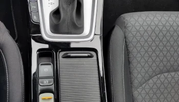 Держатель Kia CEED Mittelkonsole 1