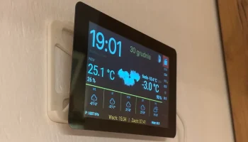 Настенный держатель (наклон 5&deg;) для LCD-7B-ESP32-S3-Touch..