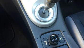 Honda Civic 2006 USB-порты на центральной консоли........... 1