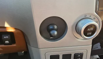 Держатель для монет Toyota Tundra / Sequoia, держатель дл... Держатель для монет Toyota Tundra / Sequoia, держатель дл...