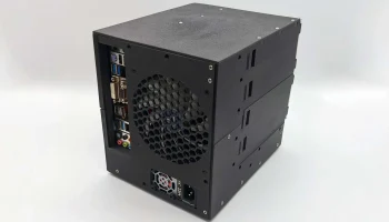 Сетевое хранилище - NAS с 4 отсеками / 3,5 дюйма / ITX 3