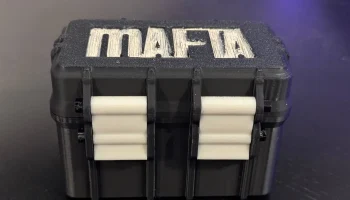 Прочная коробка для карточной игры Mafia........ Прочная коробка для карточной игры Mafia........