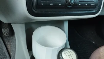 Дополнительное место для хранения автомобиля........ 1