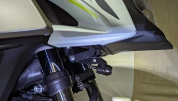 Кронштейн Honda CB500X для видеорегистратора............ 1