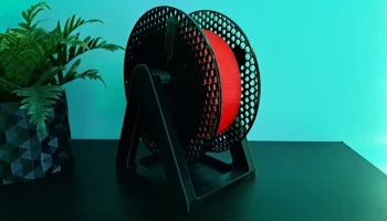Держатель катушки с нитью