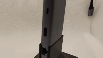 Вертикальная подставка для USB-концентратора - V2......