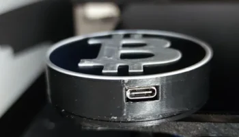 esp32 чехол для биткойнов 1