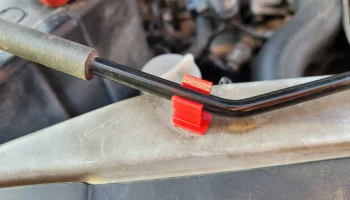 Защелка капота Honda Civic 2001-2005 гг. 1