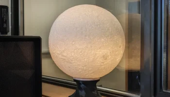 Moon Lamp 3
