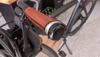 Крепление Vanmoof S3 к зеркалу Corky 5