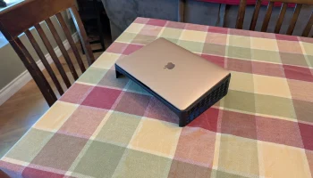 Подставка для компьютера MacBook Air 5