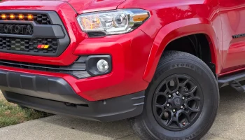 Центральные колпаки Toyota Tacoma T-Force 2