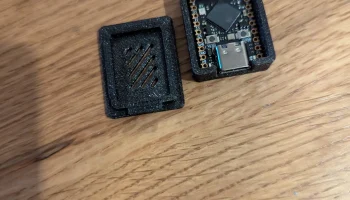 Супермини-футляр ESP32-S3