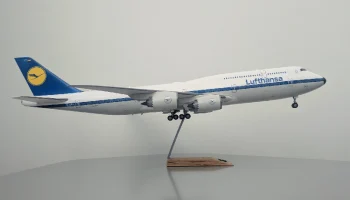 Боинг 747-8 - 1:144 2