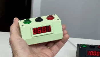 Потрясающий таймер Тэда в темной комнате............ 2