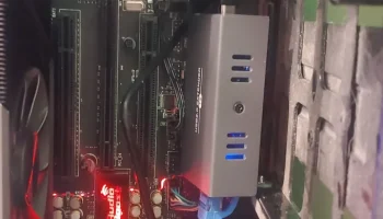 Крышка трапецеидального камня PCIE RJ45...... 1