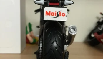Подставки для мотоциклов в масштабе 1/12............. 7