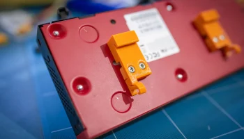 Mikrotik RB2011 Держатель на DIN-рейку 4