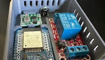 Мини-корпус ESP D1 с реле и понижающим преобразователем....
