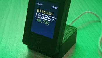 1,8-дюймовый ЖК-дисплей с ценовым индикатором криптовалют.. 1