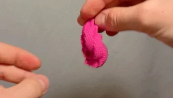 Мини-игрушка-непоседа с шипами и сенсорной сферой.........