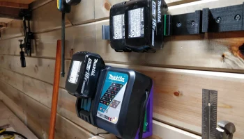 Зарядное устройство Makita DC18RC Настенное крепление... Зарядное устройство Makita DC18RC Настенное крепление...