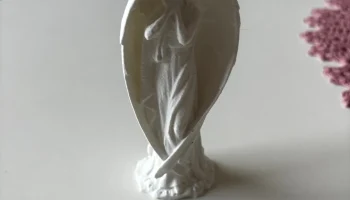 Скульптура прекрасного ангела