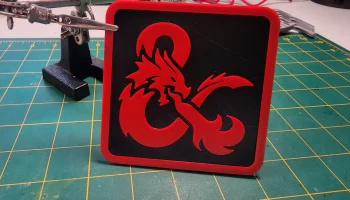 Подставка с логотипом D&D