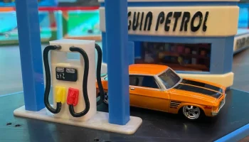 Penguin Petrol Display (универсальная заправочная станция 1/ 2
