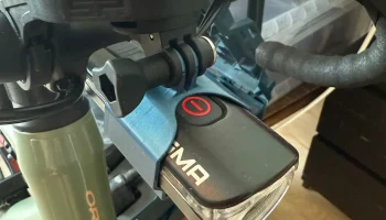 Sigma Aura 60 GoPro крепится с помощью оригинального винт...