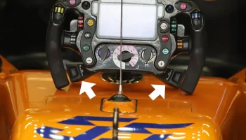 Копия руля Mclaren F1. 1
