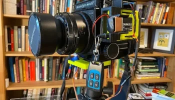 3D-печатный беспроводной триггер Arduino для Mamiya RB67....