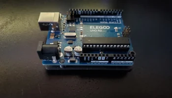 Arduino Uno Rev3 Bench Riser