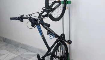 Вертикальная 3D-стойка BikeLifter (Aparcabicis Вертикальн...